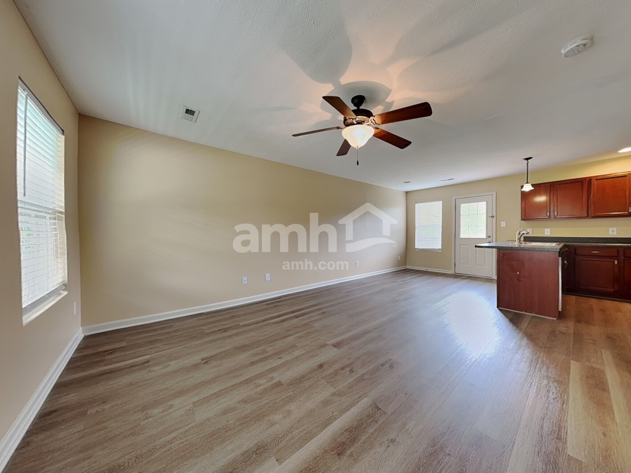 Building Photo - 1220 Swan Pond Ln