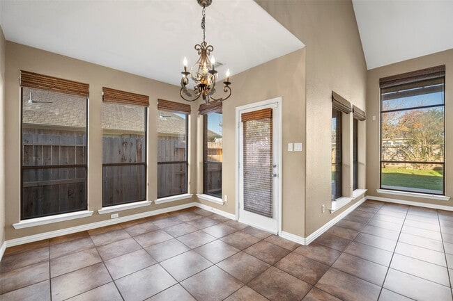 Building Photo - 28210 Chalet Park Dr