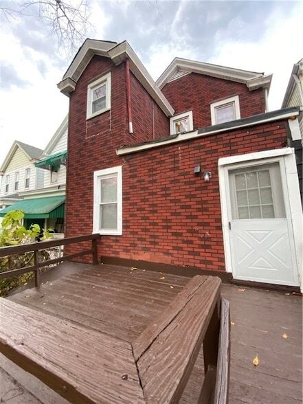 Building Photo - 213 Copeland St