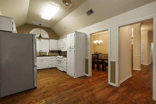 Building Photo - 3726 Pensacola Dr