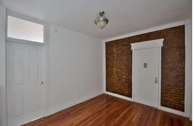 Building Photo - 507 W 139th St
