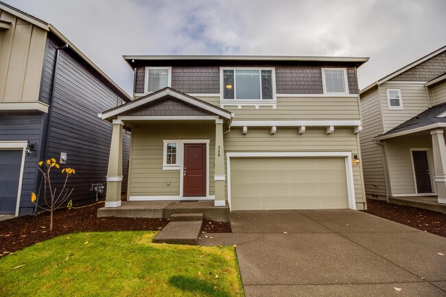 Primary Photo - Move In Ready - 5 bedroom 3 Bath Townhome ...