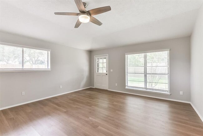 Building Photo - 22803 Merrymount Dr