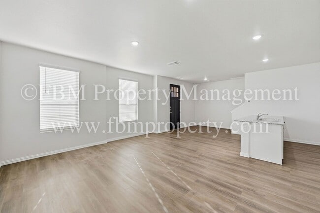 Building Photo - 1801 Ethereal Ln