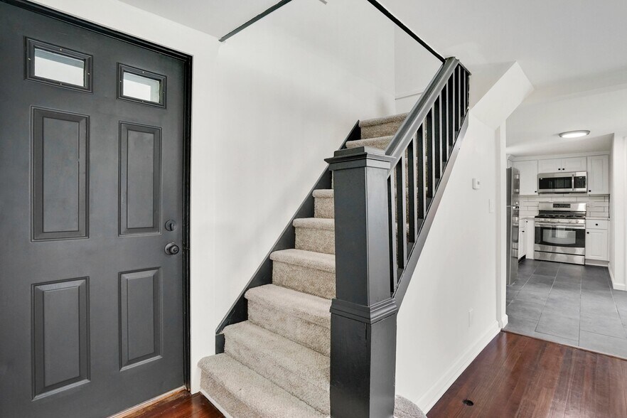 Building Photo - 46 Chestnut Street Pl