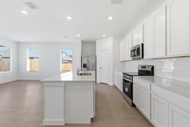 Building Photo - 4912 Ascot Way