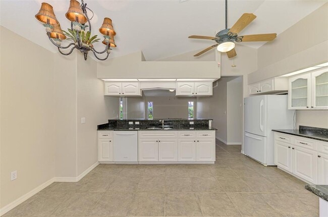 Building Photo - 1830 Bahia Terrado