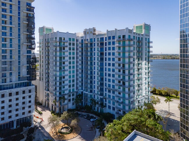 Building Photo - 300 S Australian Ave