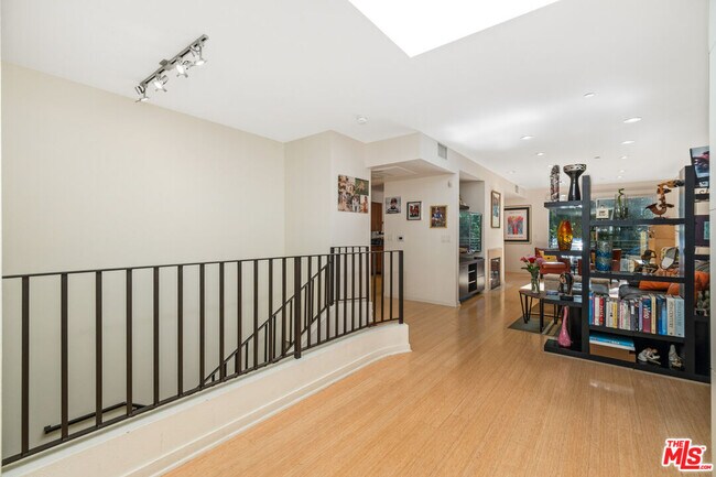 Building Photo - 2111 S Beverly Glen Blvd