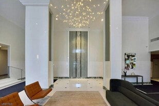 Building Photo - 45 RIVER Dr S