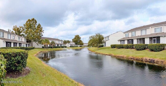 Building Photo - 12311 Kensington Lakes Dr