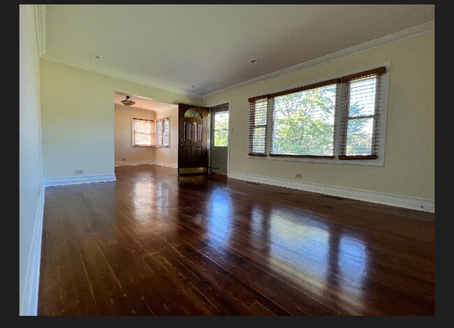 Living room - 8431 W 135th St