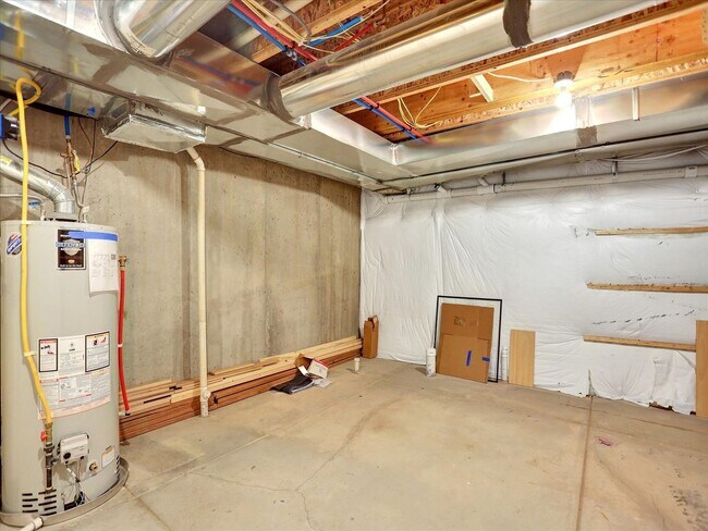 Building Photo - Spacious 3BR Townhome in Littleton