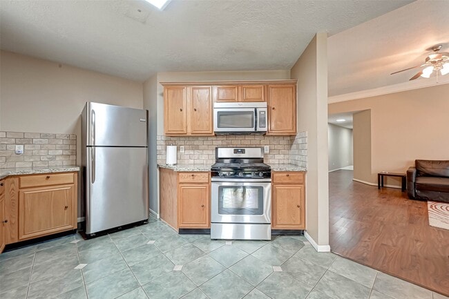 Building Photo - 3914 Crystal Pass Ct