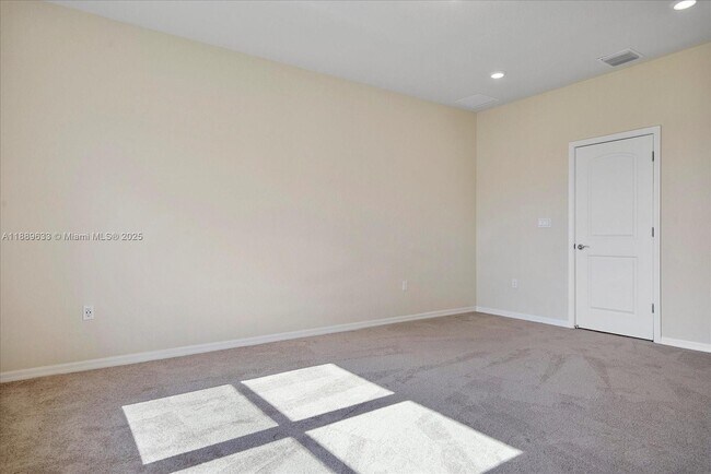 Building Photo - 2108 Appleton Cir N