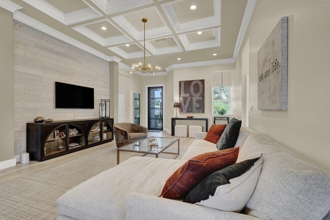 Building Photo - 875 SE 13th Ave