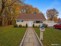 Building Photo - 69 Seaver Cir