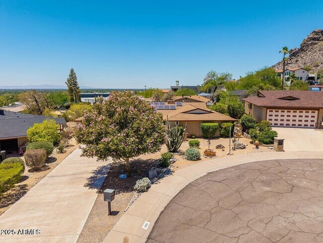 Building Photo - 6802 N 26th St