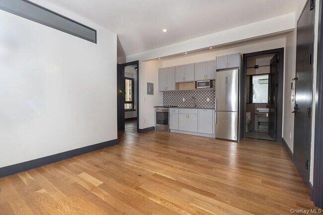 Building Photo - 2502 Newkirk Ave