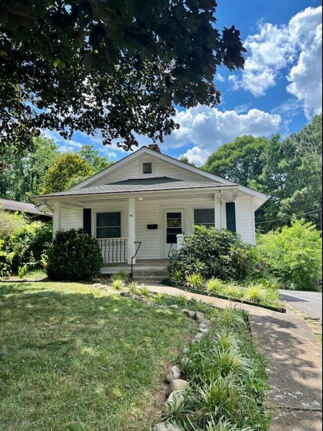 Building Photo - West Asheville Rental