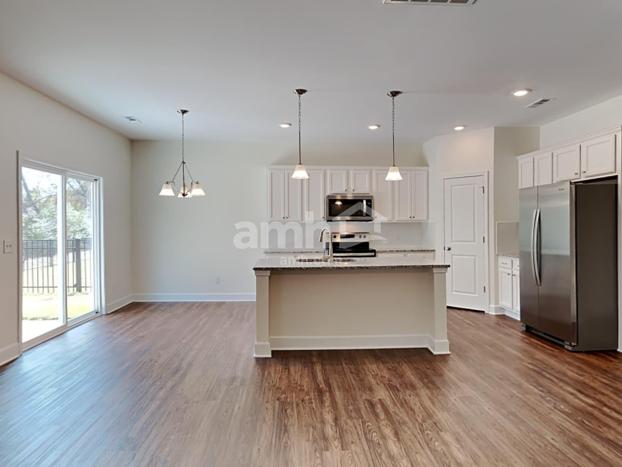 Building Photo - 3028 Esquire Dr