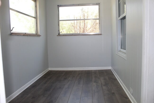 Building Photo - Alcoa City Rental Available Now