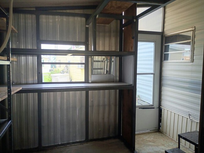 Building Photo - 39 Betty Dr