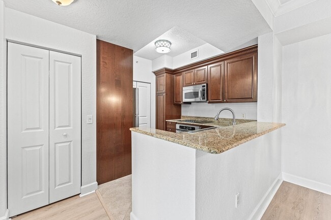 Building Photo - 3308 Renaissance Way