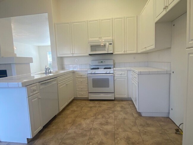 Building Photo - Corner lot with pool and RV parking!