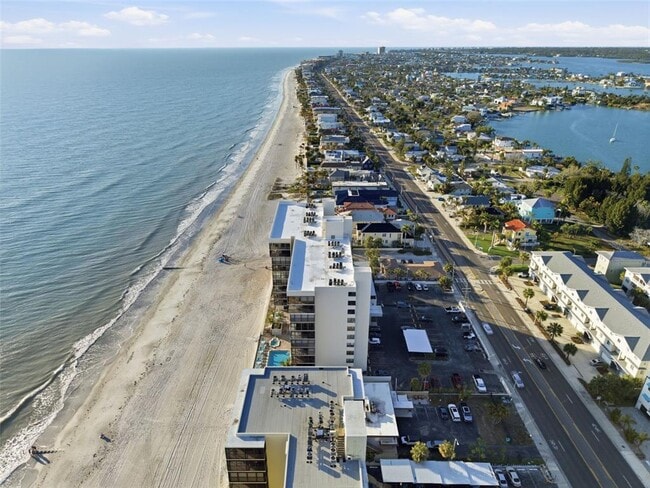 Building Photo - 15462 Gulf Blvd