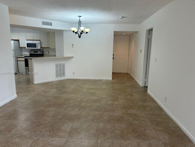Building Photo - 8851 Wiles Rd