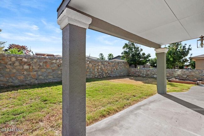 Building Photo - 454 Claiborne St