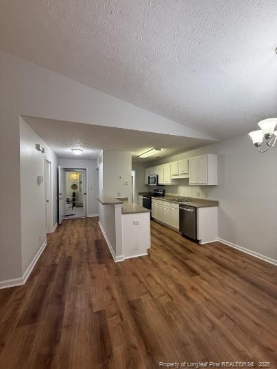 Building Photo - 513 Meadowland Ct