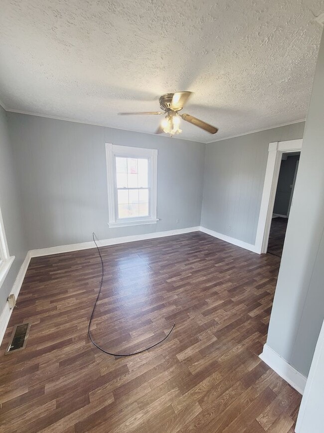 Building Photo - Two-Bedroom Single Family Home in Downtown Lynchburg