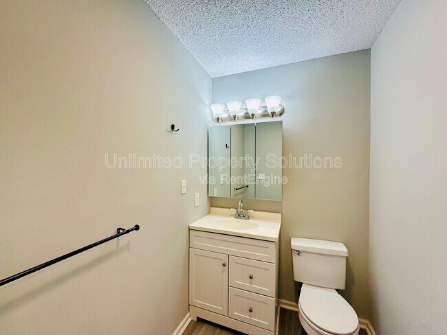 Building Photo - 1404 Church St