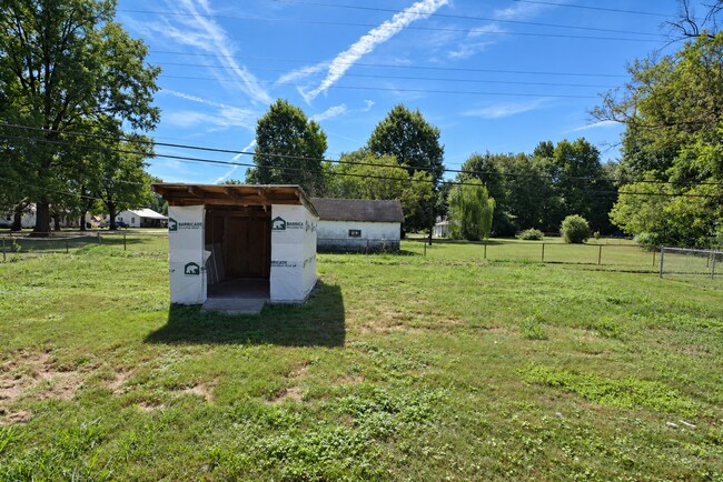 Building Photo - 125 Melody Ln