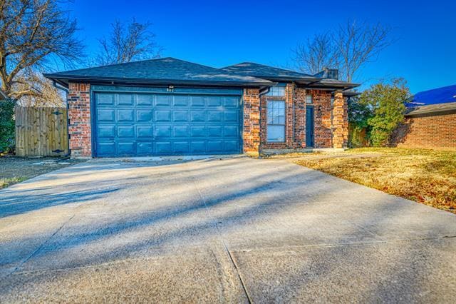 Building Photo - 807 Wind Brooke Dr