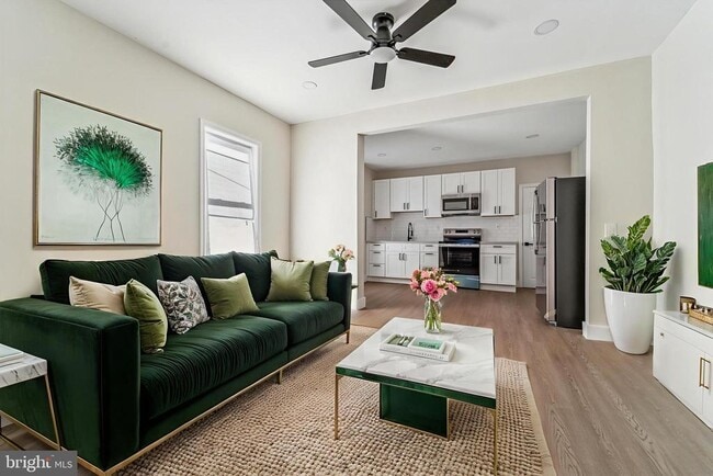 Building Photo - 5712 Lena St