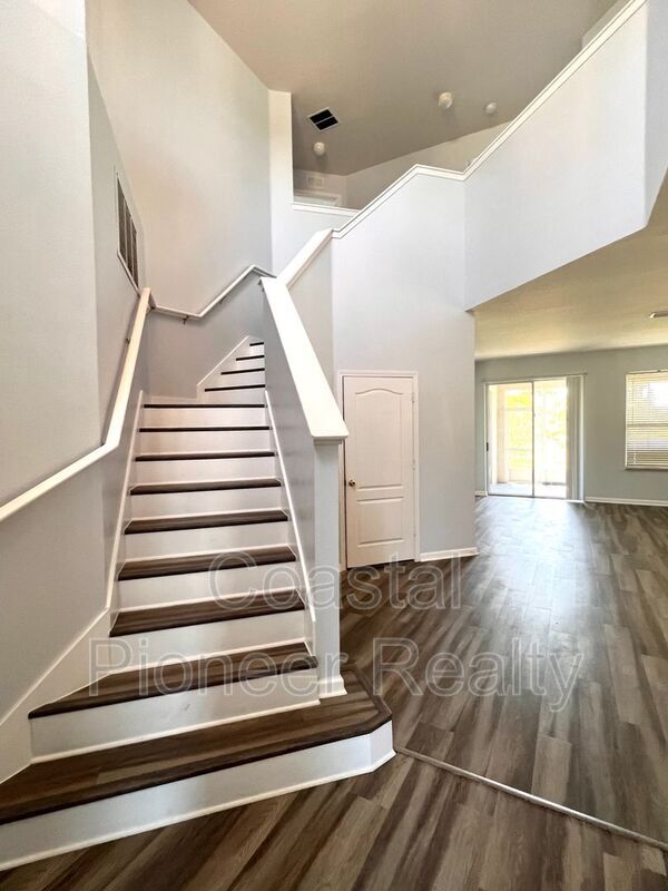 Building Photo - 11404 Misty Isle Ln
