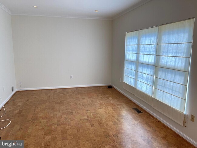 Building Photo - 11222 Bel Aire Ct