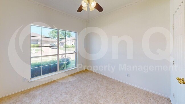 Building Photo - 6717 Smallwood Dr