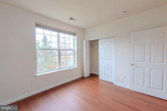 Building Photo - 4323 Champions Run