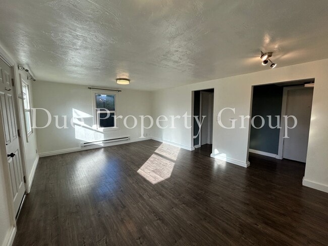 Building Photo - Bethel Danebo Home with Huge Yard and Storage