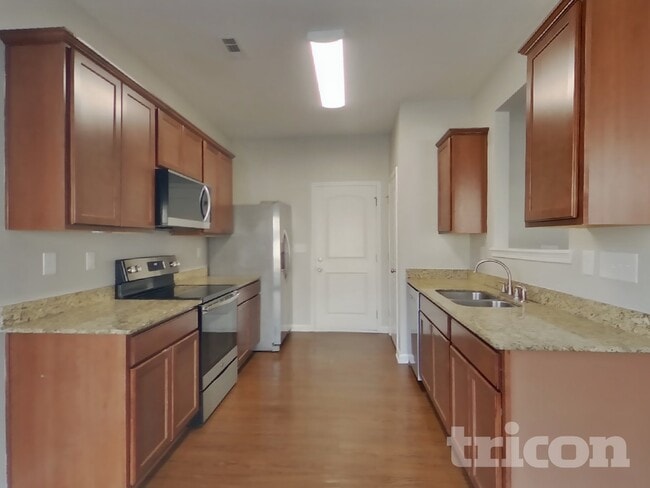 Building Photo - 2062 Aragon Lane