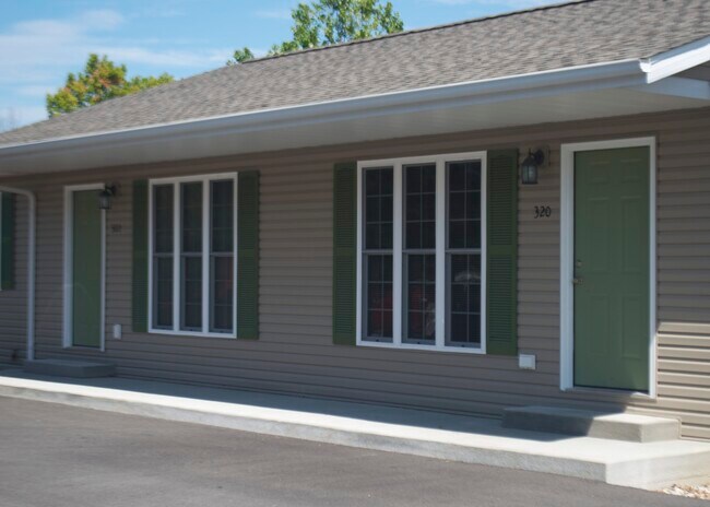 Building Photo - 320 N Ferne Clyffe Rd