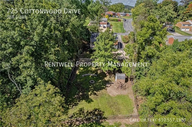 Building Photo - 725 Cottonwood Dr