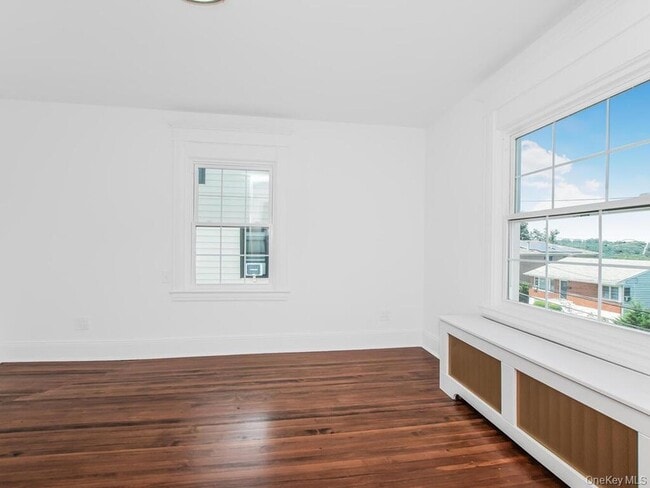 Building Photo - 70 Normandy Rd