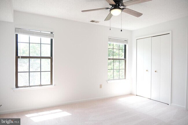 Building Photo - 6941 Mary Caroline Cir