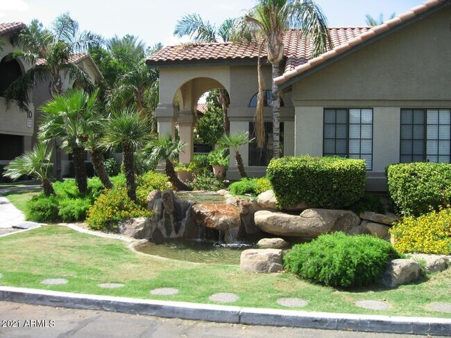 Building Photo - 9600 N 96th St