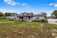 Building Photo - 606 Royal Crest Dr